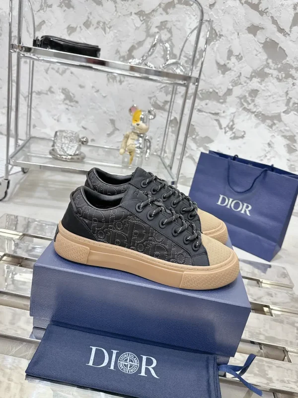 Stone Island B33 Series Joint Casual Shoes image 1