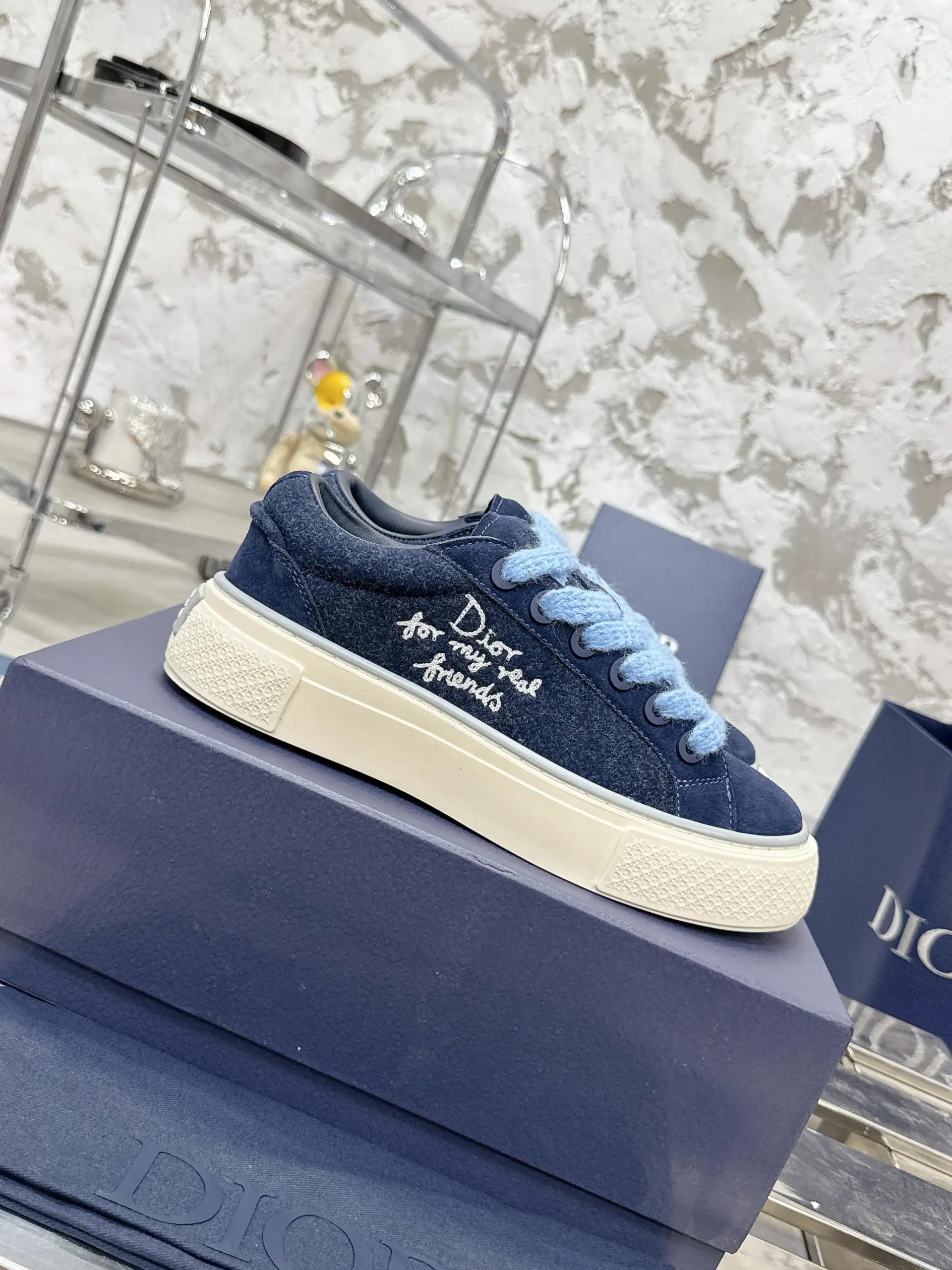 Unisex Casual Skate Shoes image 1
