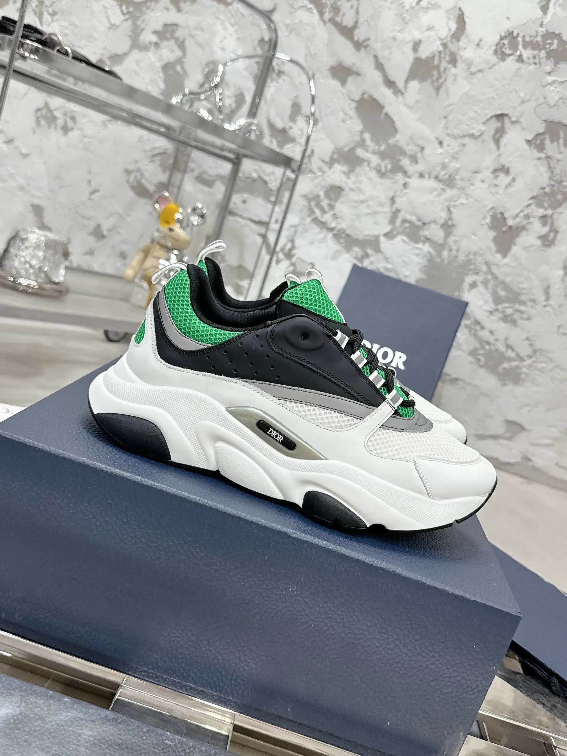 Dior B22 Mesh Casual Sneakers image 1