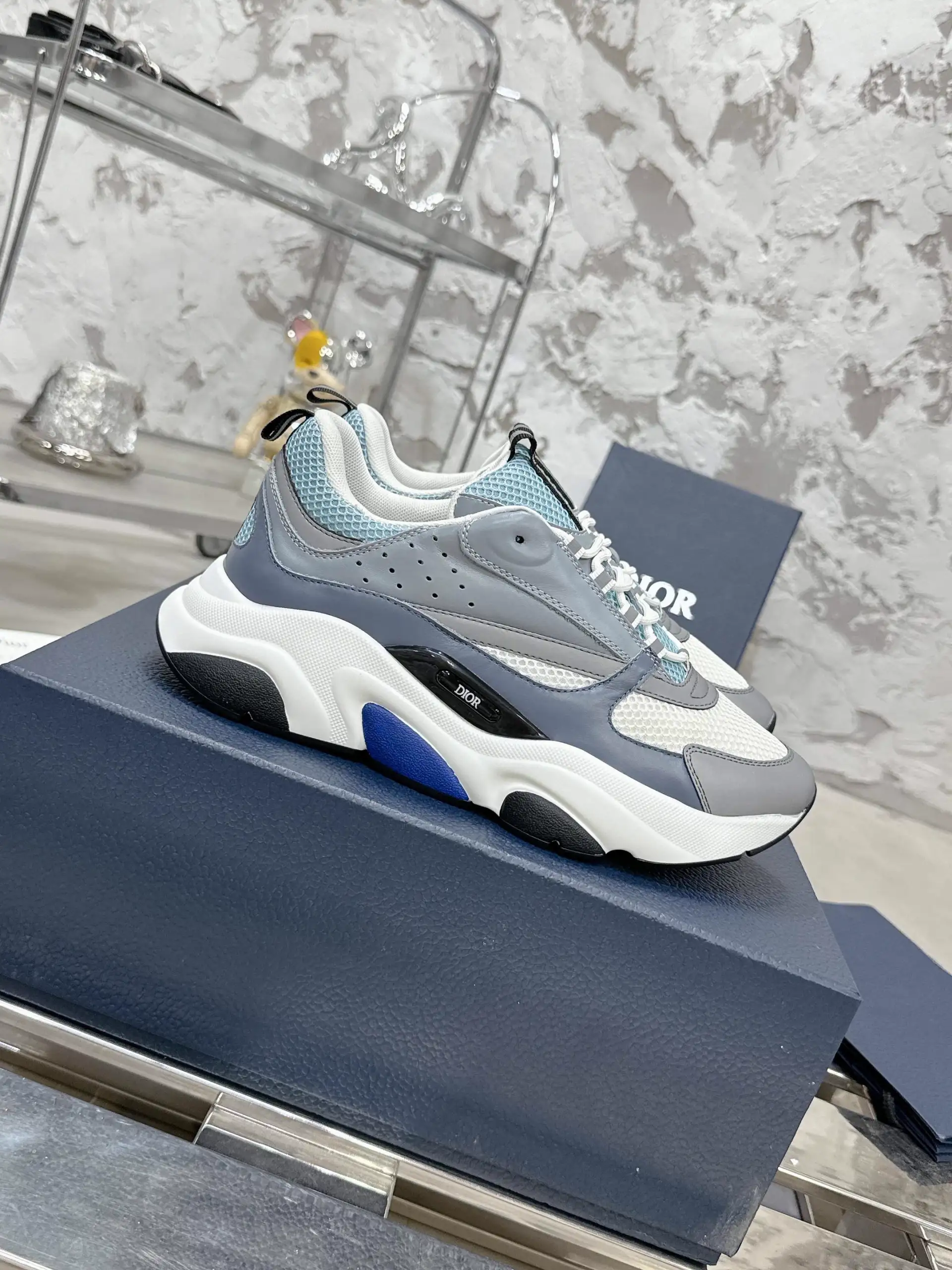 Dior B22 Mesh Casual Sneakers image 1