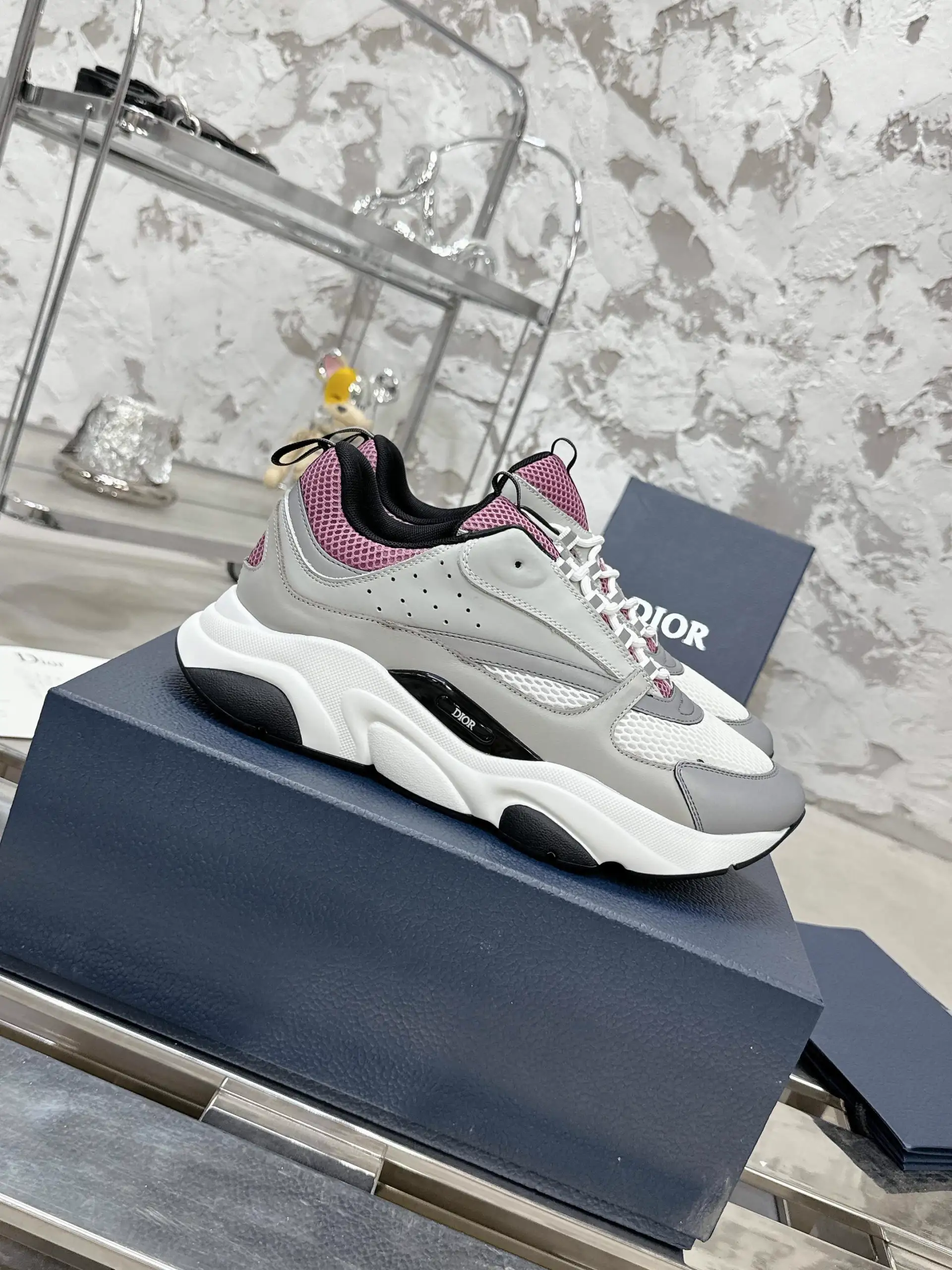 Dior B22 Mesh Casual Sneakers image 1