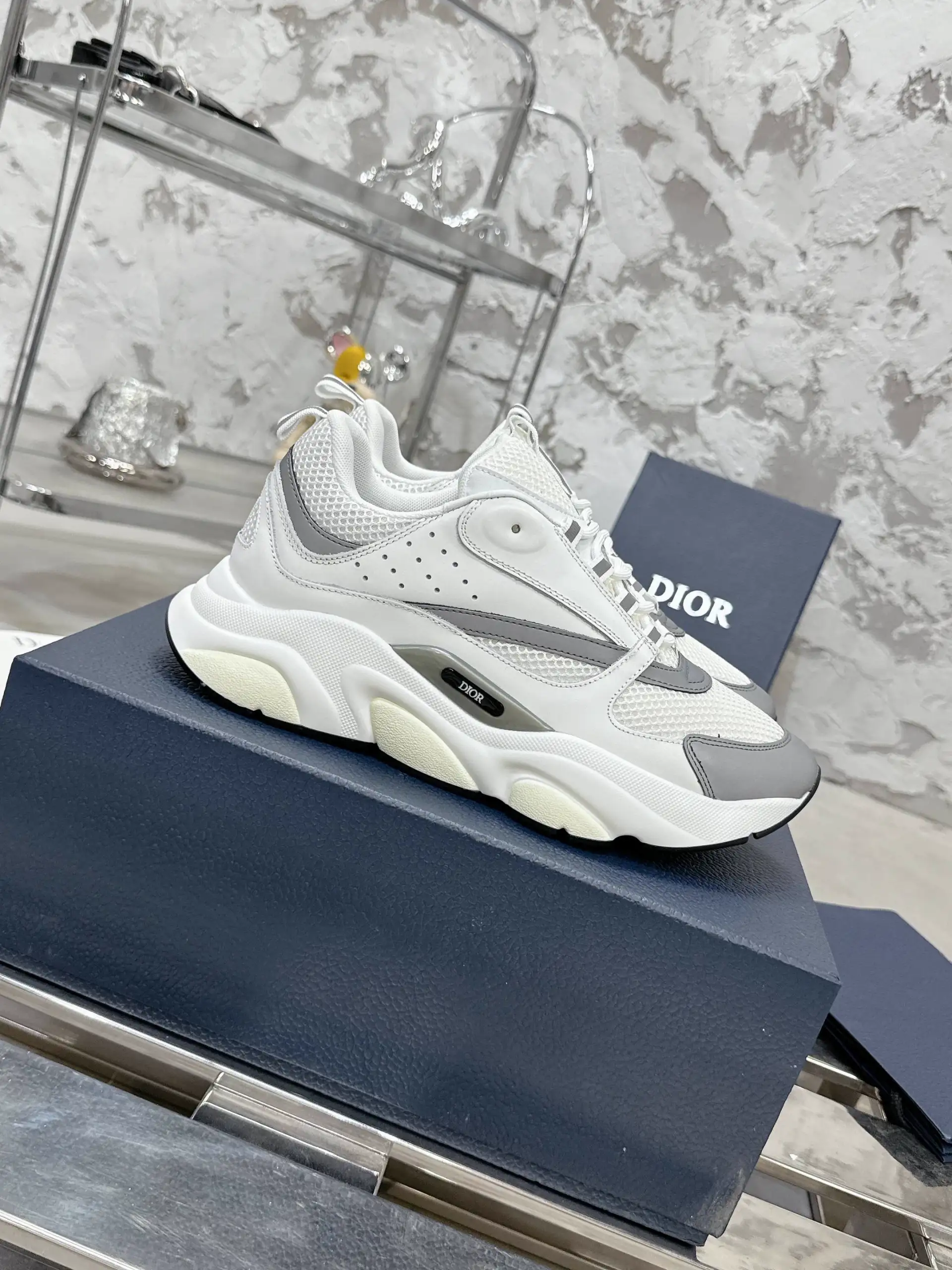 Dior B22 Mesh Casual Sneakers image 1