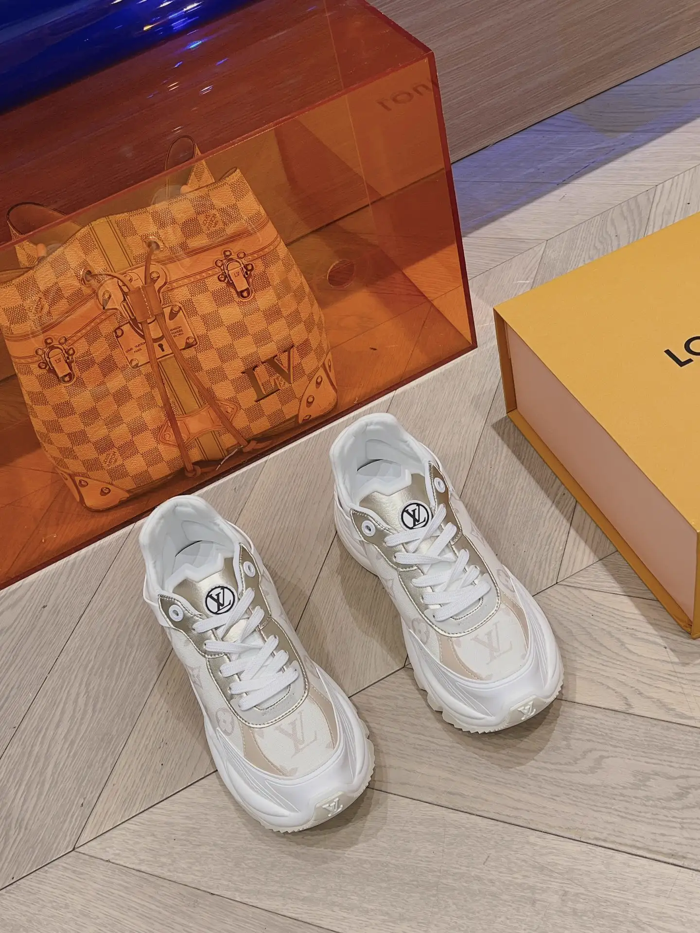 LV Run55 2023 New Color image 1