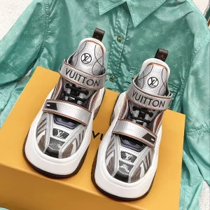 2023 LV Latest Runway Chunky Sneakers image 1