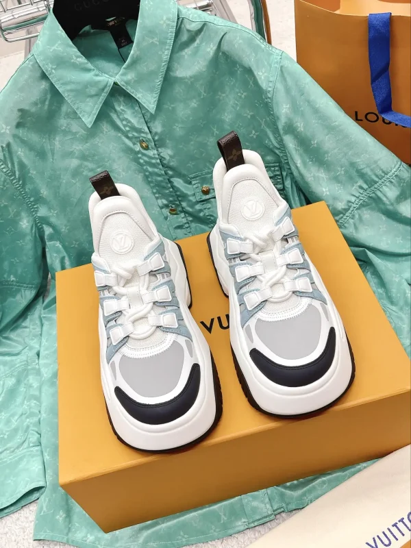 2023 LV Latest Runway Chunky Sneakers image 1