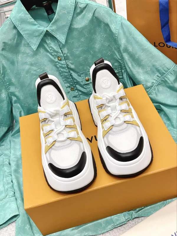 2023 LV Latest Runway Chunky Sneakers image 1