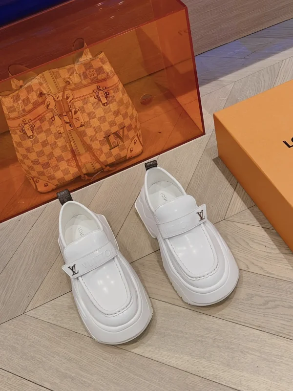 Louis Vuitton 350 image 1