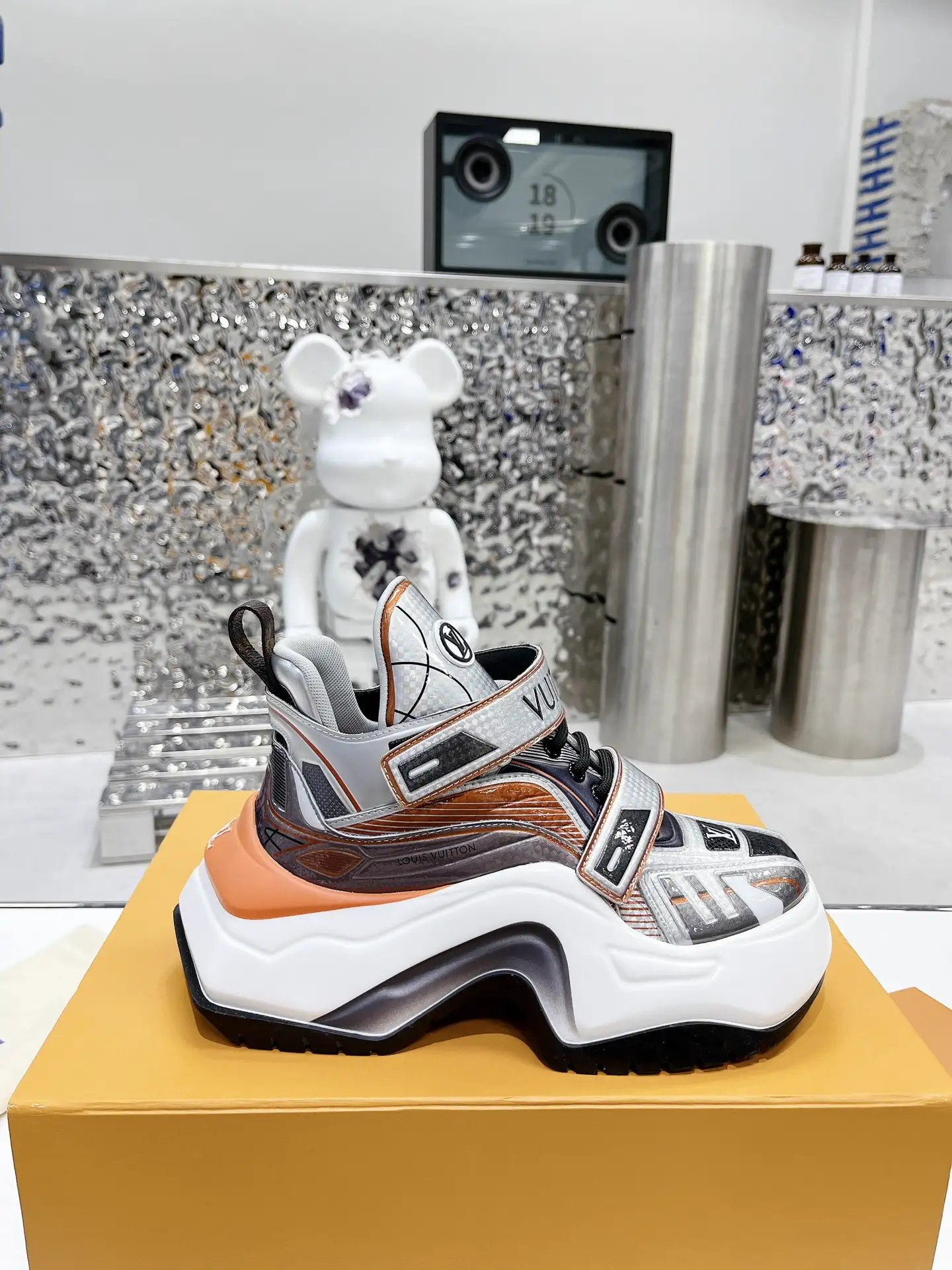 LV Cruise23 Archlight 2.0 Women's Sneakers image 1