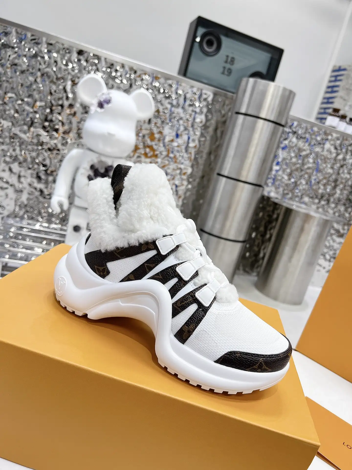 Top Version Fur Boots image 1