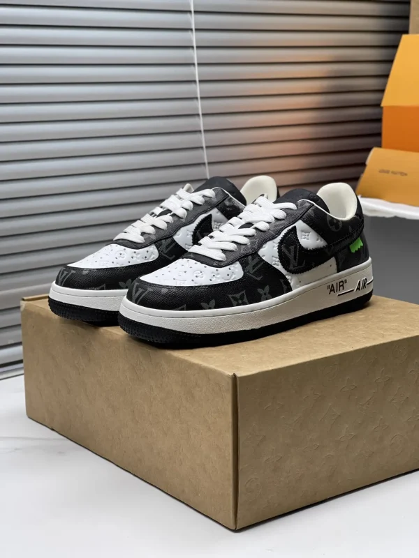 Louis Vuitton x Nike Air Force 1 22ss image 1