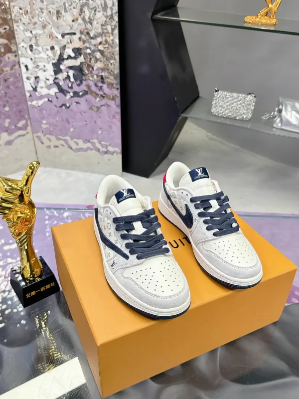 Travis Scott x Fragment Design x Air 1 Low OG SP Low Top Casual Sneakers image 1
