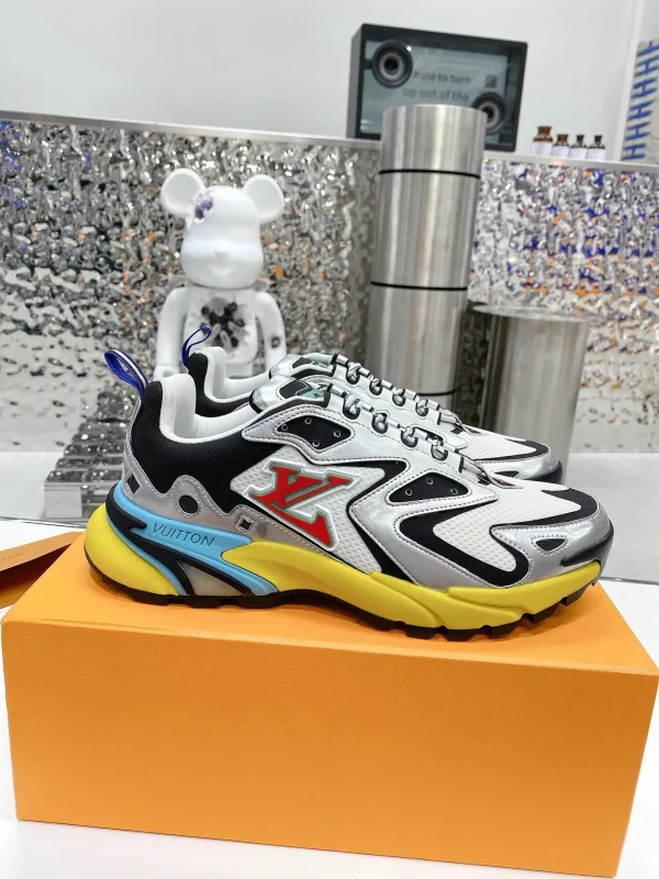 Louis Vuitton 2022 Spring Summer LV Runner Tatic image 1