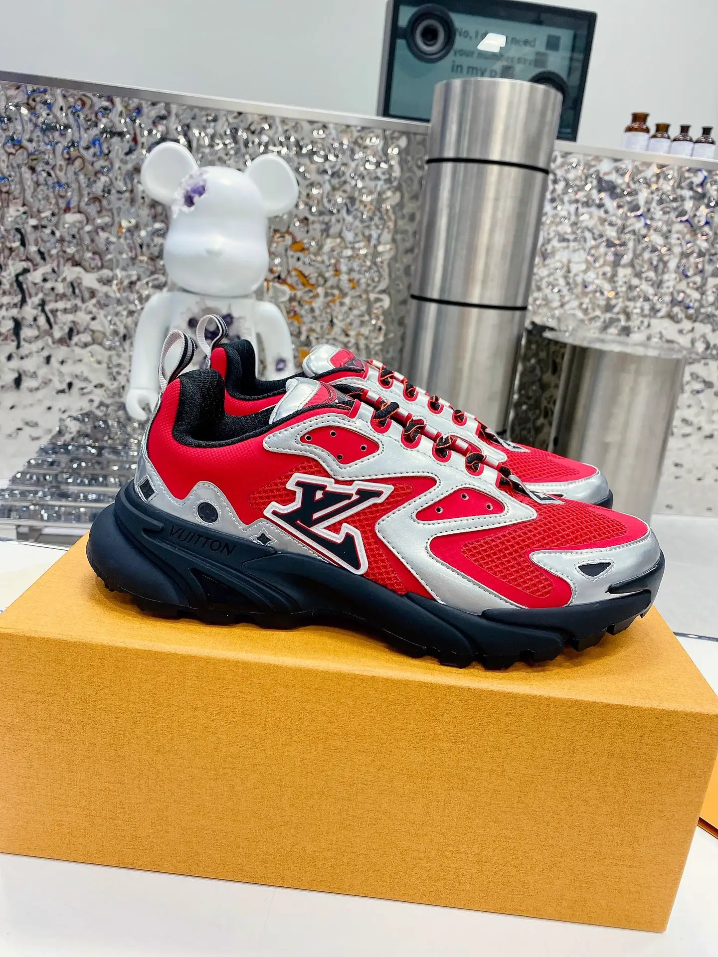 Louis Vuitton 2022 Spring Summer LV Runner Tatic image 1