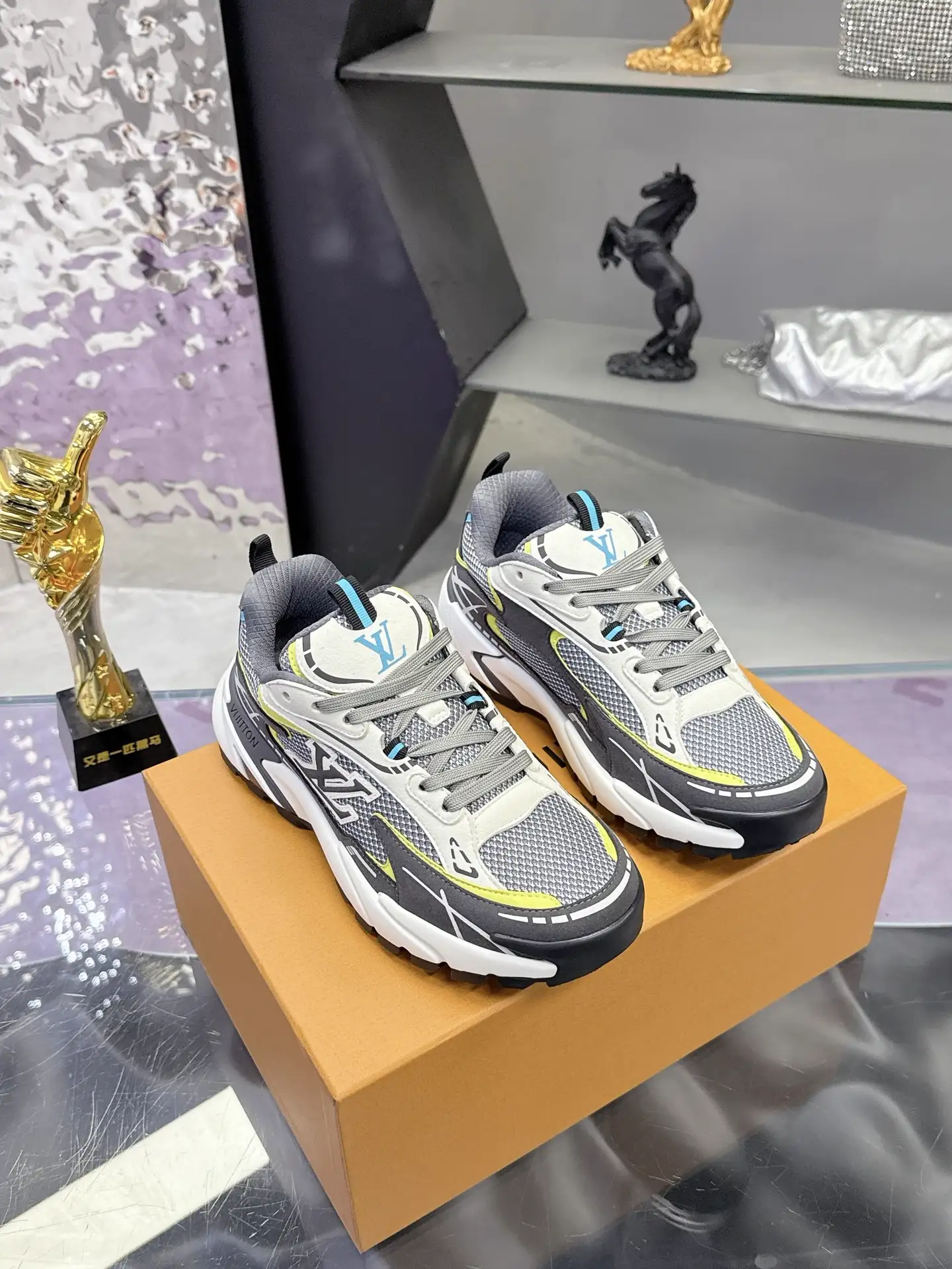 2026SS Runner Tatic Retro Sneakers image 1
