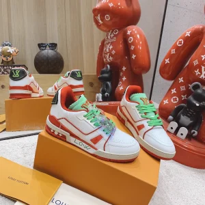 2021 Louis Vuitton Trainer PVC image 1