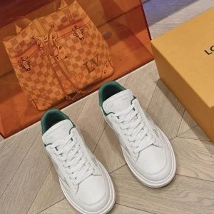 LV 2023 Men's Height-Increasing White Sneakers image 1