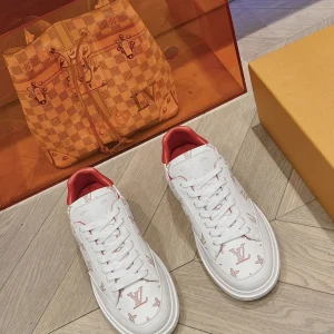 LV 2023 Men's Height-Increasing White Sneakers image 1