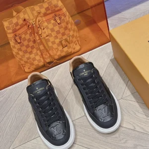 LV 2023 Men's Height-Increasing White Sneakers image 1