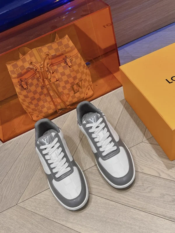 LV Men's Autumn Winter Checkered Print Cowhide Leather Shoes image 1