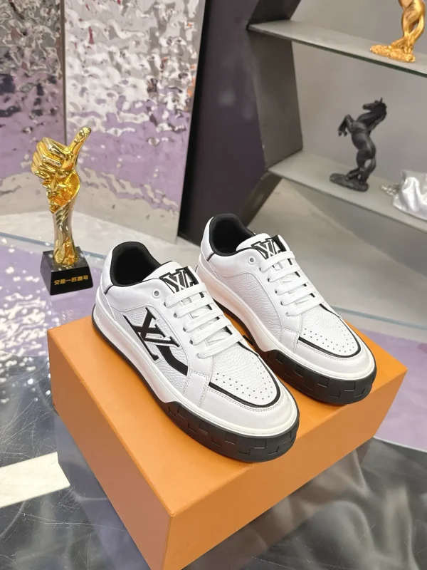 LV Classic Runway New Arrival image 1