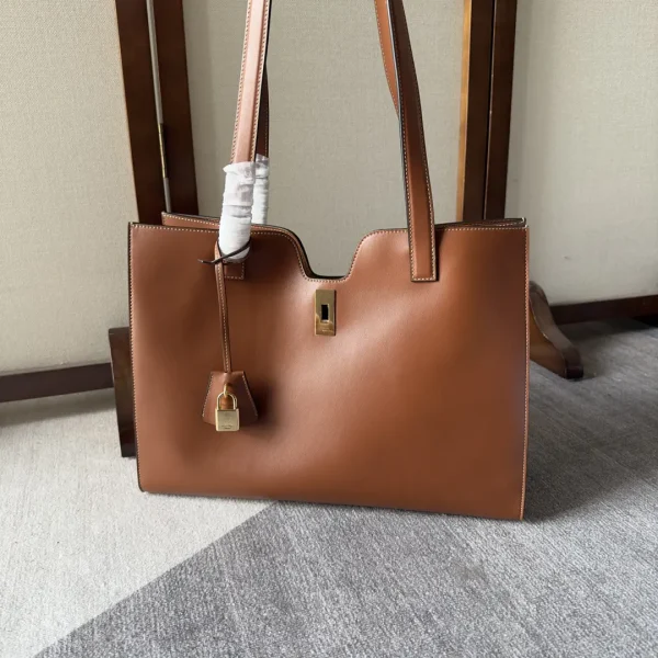 CELINE Tan Tote Bag image 1