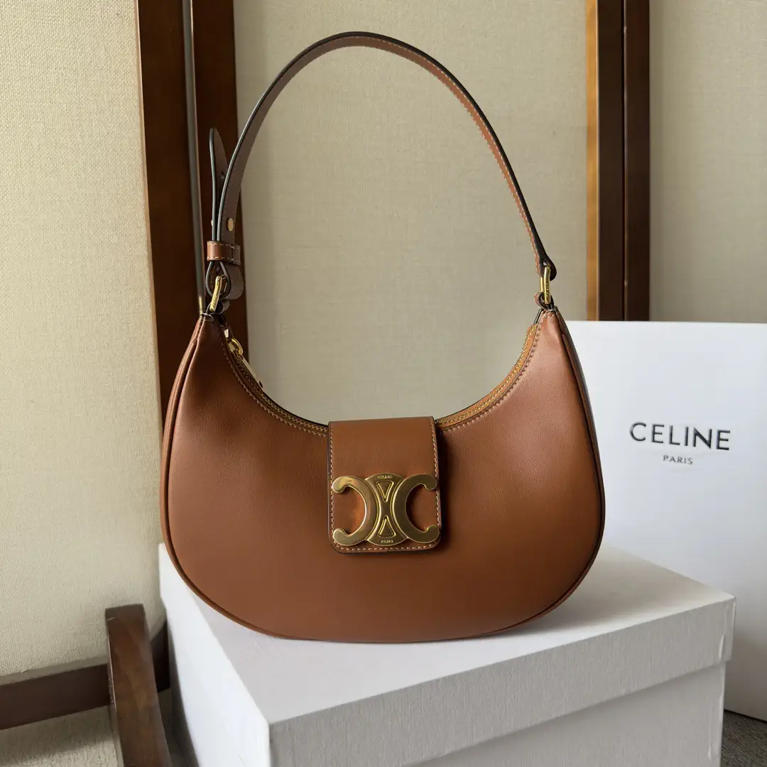 CELINE Ava Brown Shoulder Bag image 1