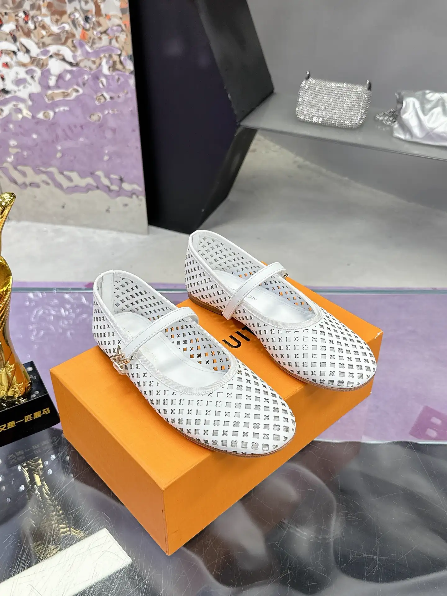 Louis Vuitton Spring Summer Mary Jane Flat Shoes image 1