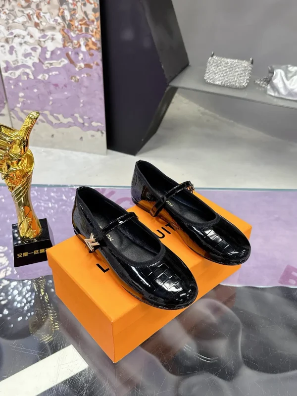 Louis Vuitton Spring Summer Mary Jane Flat Shoes image 1