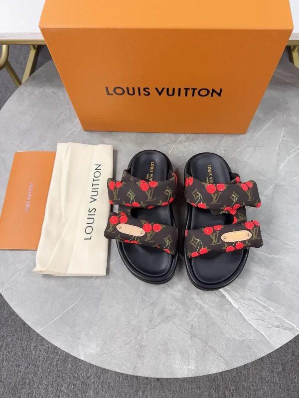 2025 Embossed Logo Slippers image 1
