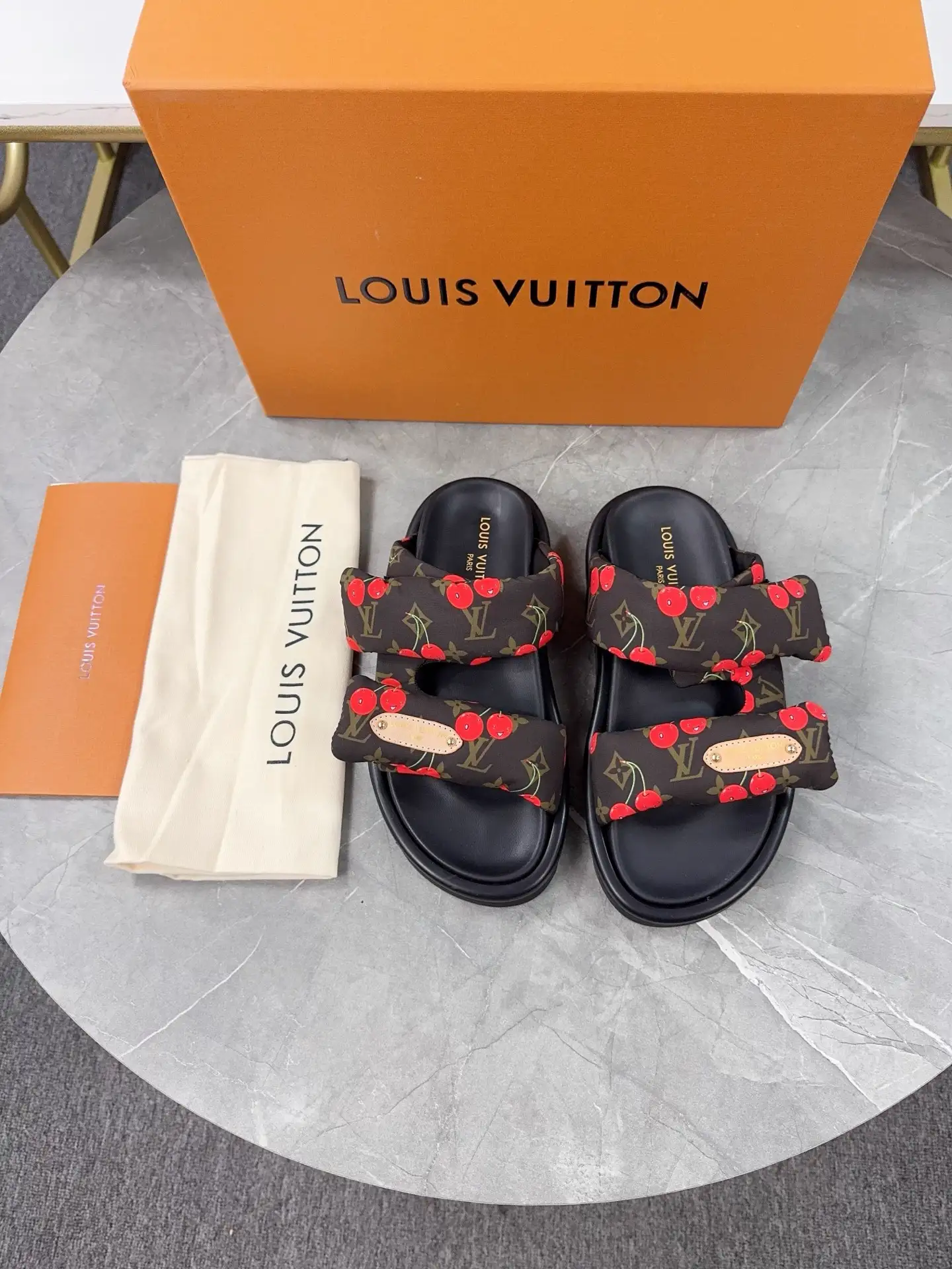 2025 Embossed Logo Slippers image 1