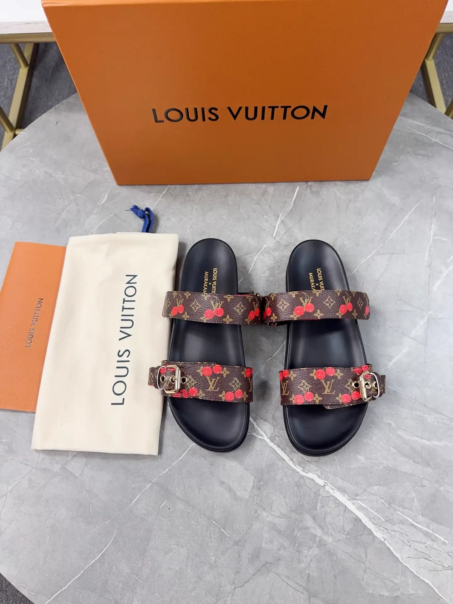 LV 2025 Spring Summer New Slippers with Adjustable Buckle image 1