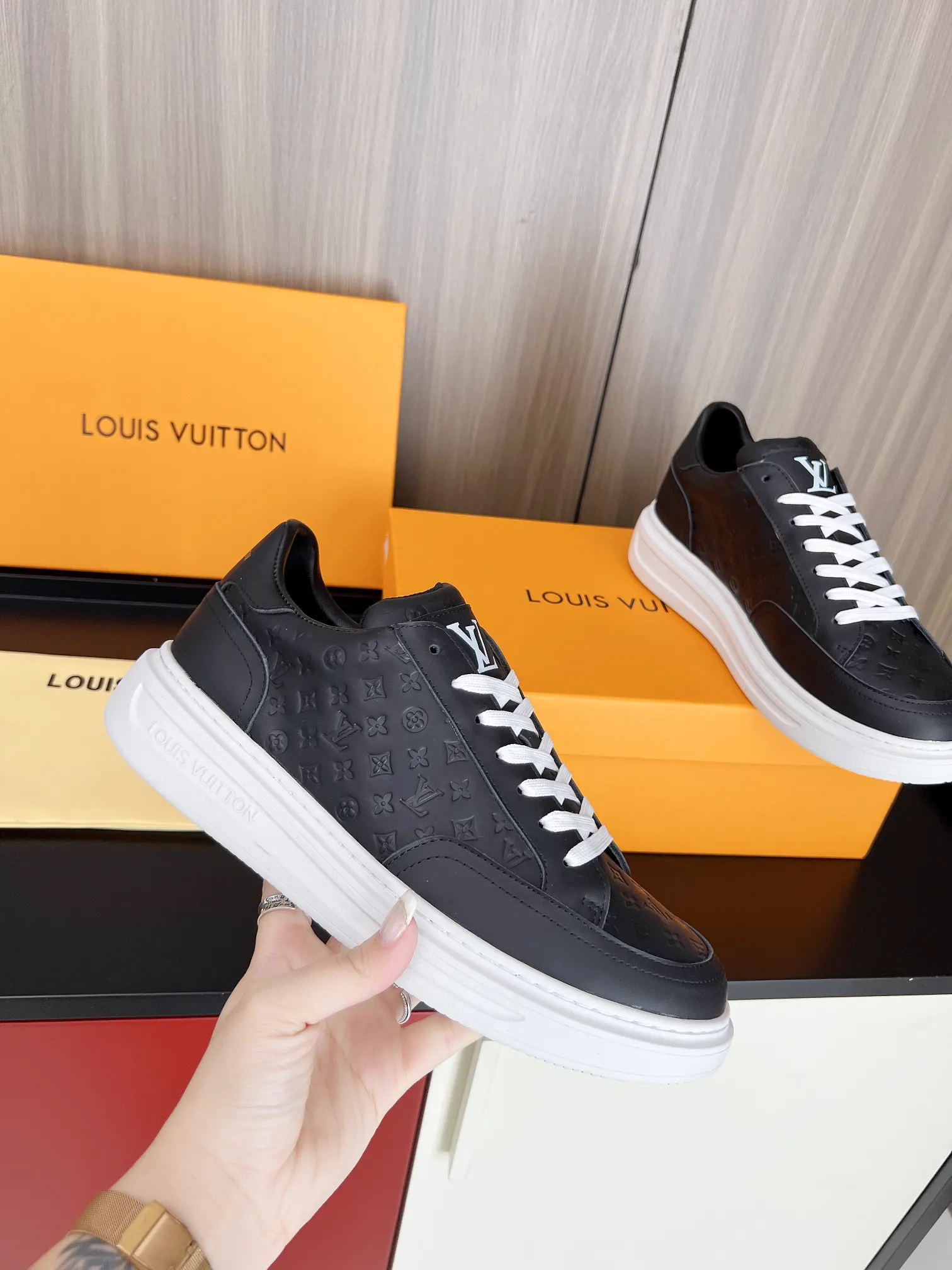 Beverly Hills Sneakers image 1