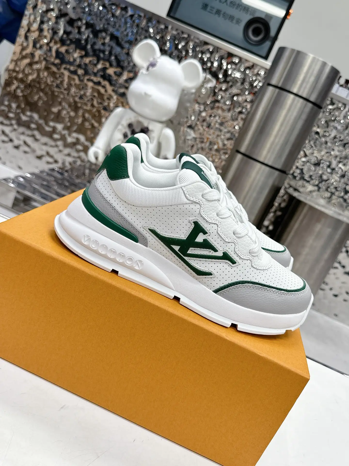 LV Classic Runway Shoes image 1