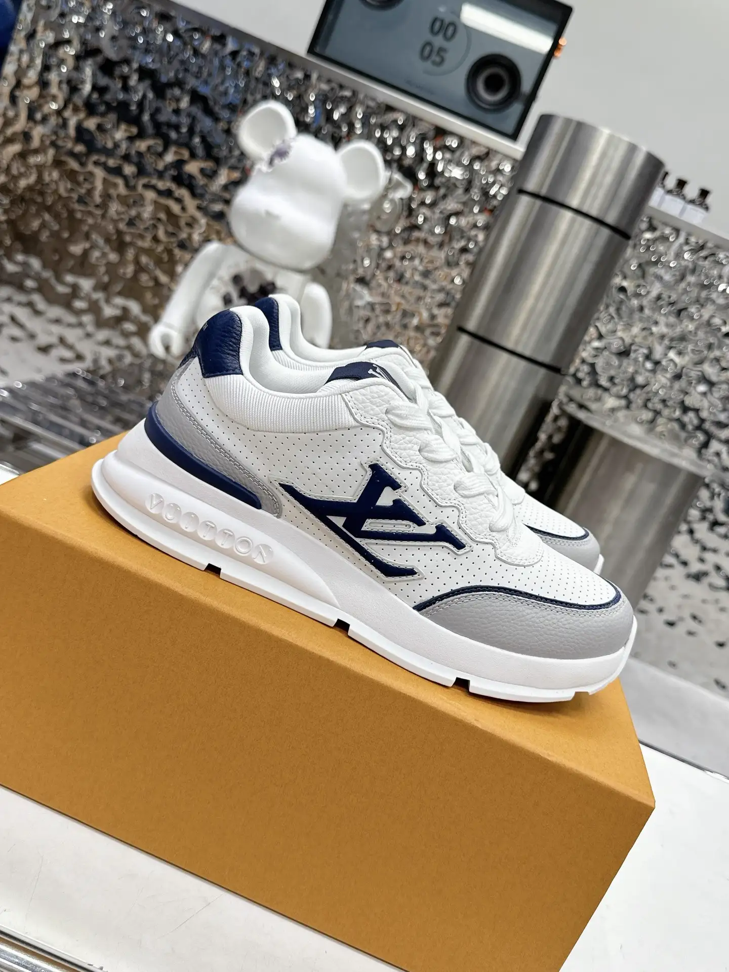 LV Classic Runway Shoes image 1