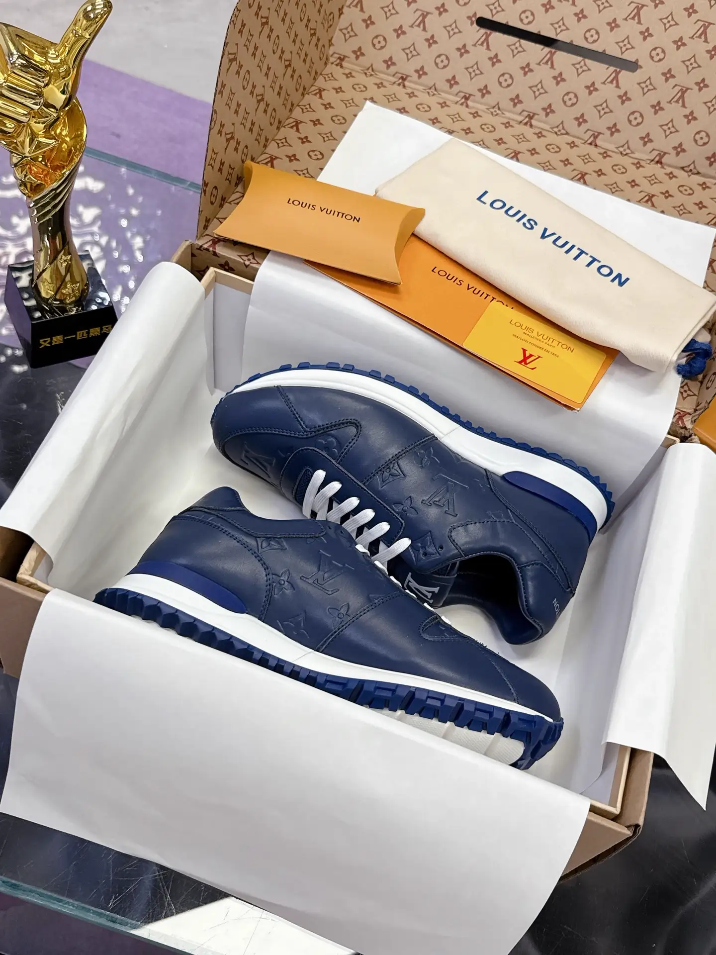 LV Series Louis Vuitton Shoes image 1