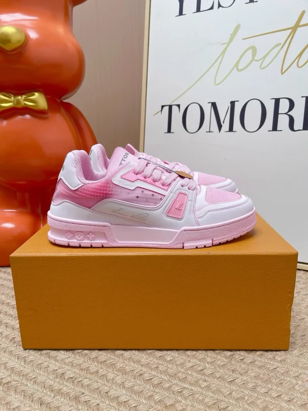Unisex Top-Quality Shoes with Anti-Slip Outsole image 1