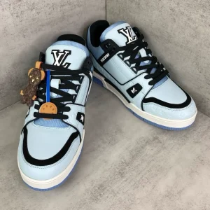Unisex Anti-Slip Deodorizing Shoes image 1