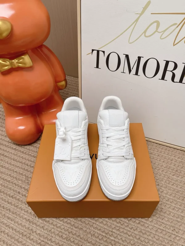 Unisex 2026 Shoes - Top Quality image 1