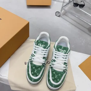 LV Trainer Sneaker Green Designer image 1