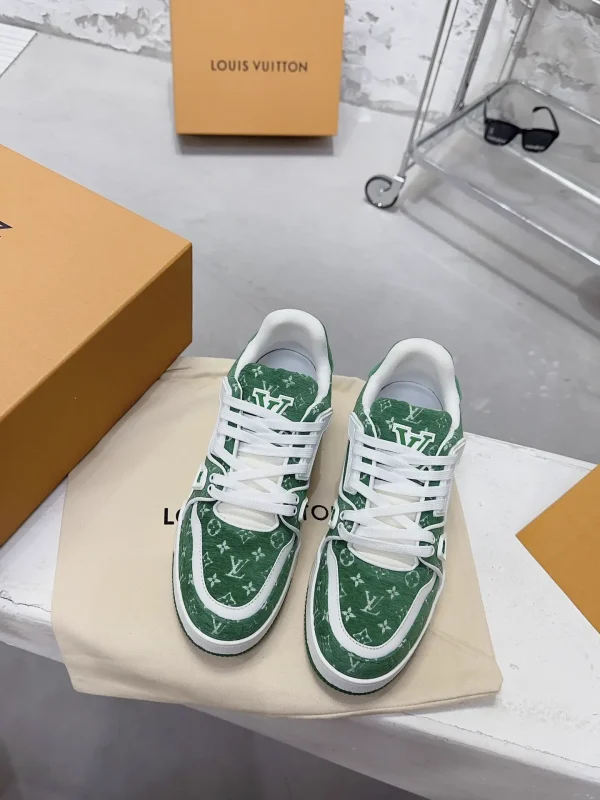 LV Trainer Sneaker Green Designer image 1