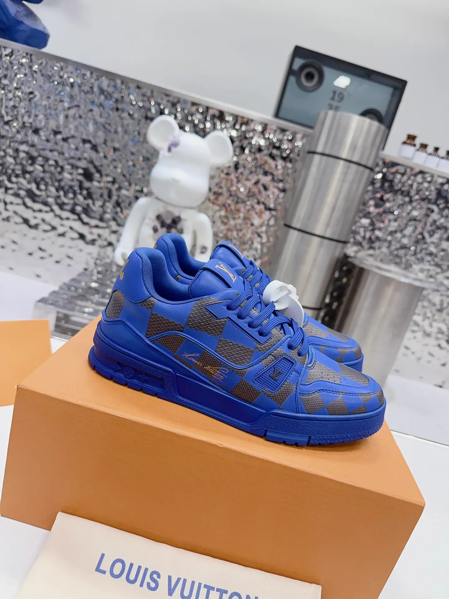 Unisex Trainer Retro Basketball Sneakers High Top and Low Top image 1