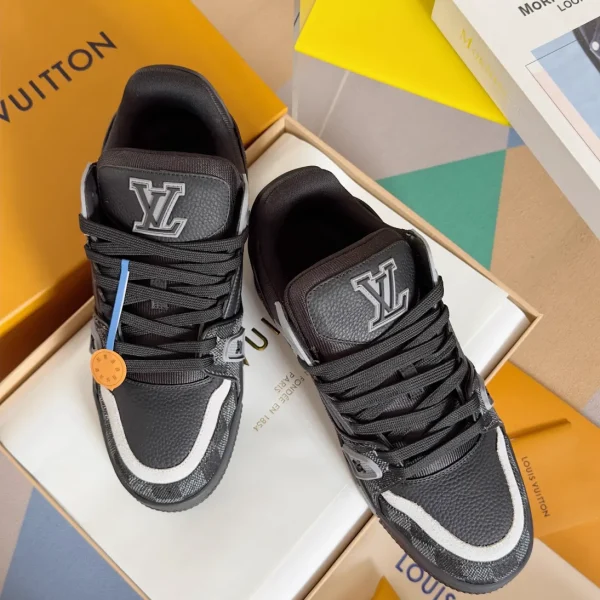Louis Vuitton LV Trainer Sneakers 2024 image 1