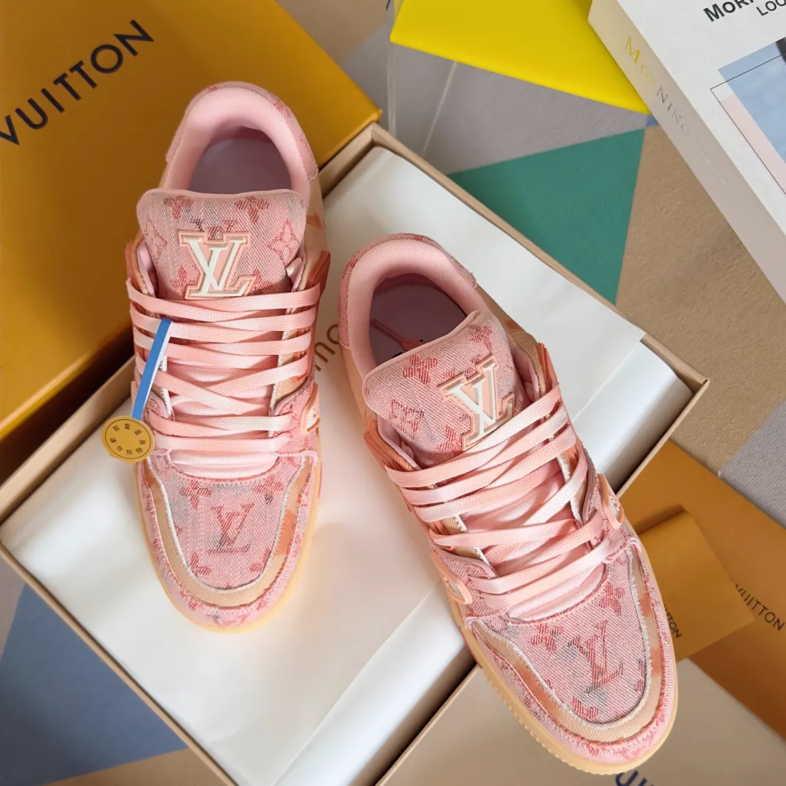 TARINE Couple Trainer Bleached Denim image 1