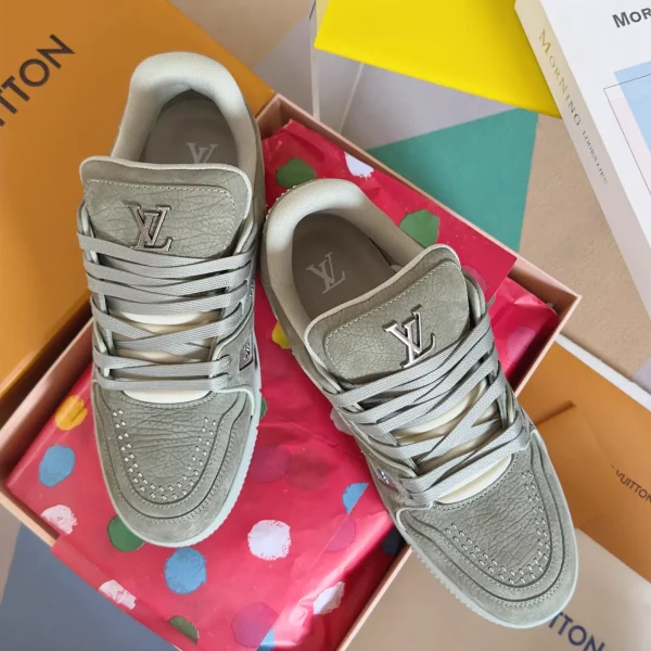 TARINE Unisex Casual Trainer image 1