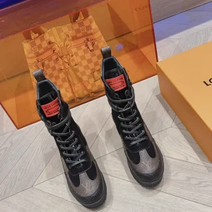 High-End LV Classic High-Heel Martin Boots, Chunky Heel Desert Boot Series image 1