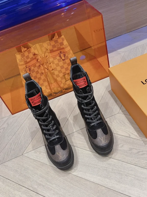 High-End LV Classic High-Heel Martin Boots, Chunky Heel Desert Boot Series image 1