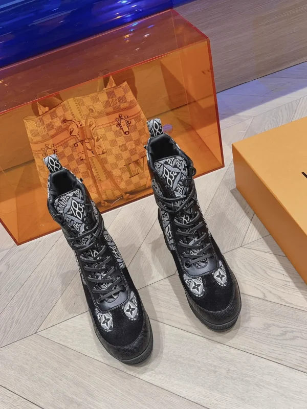 LV High-End Classic High-Heel Martin Boots image 1