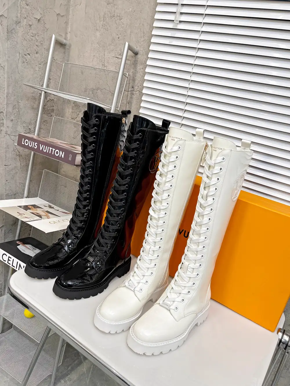 LV 2022 Autumn/Winter Long Boots image 1