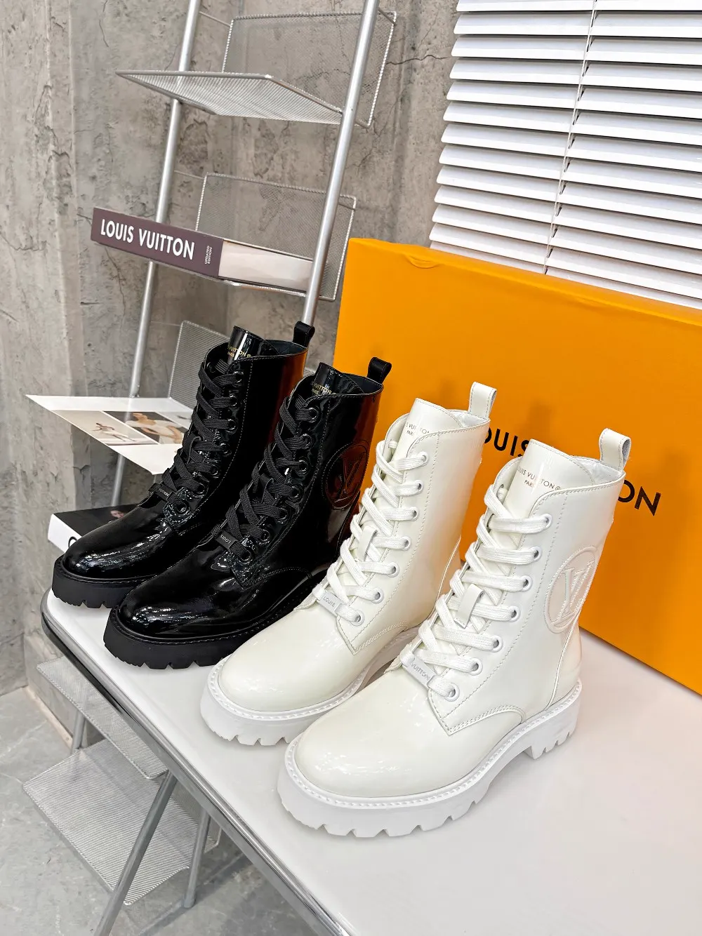 LV High Version Early Autumn Boots with New Logo image 1