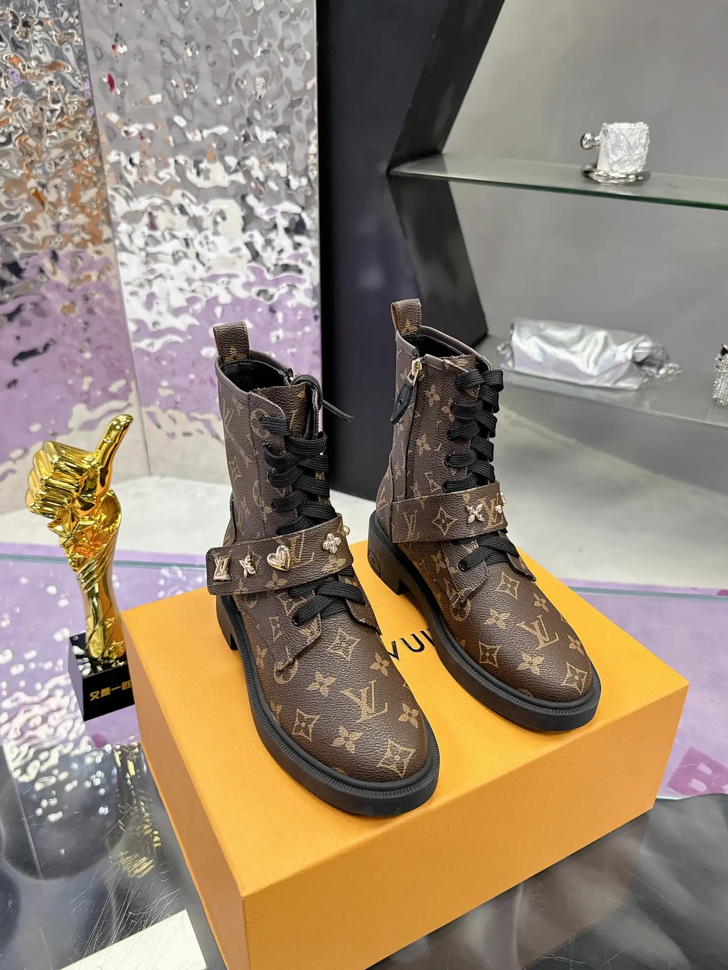 Louis Vuitton Beaubourg Chelsea Ankle Boots image 1